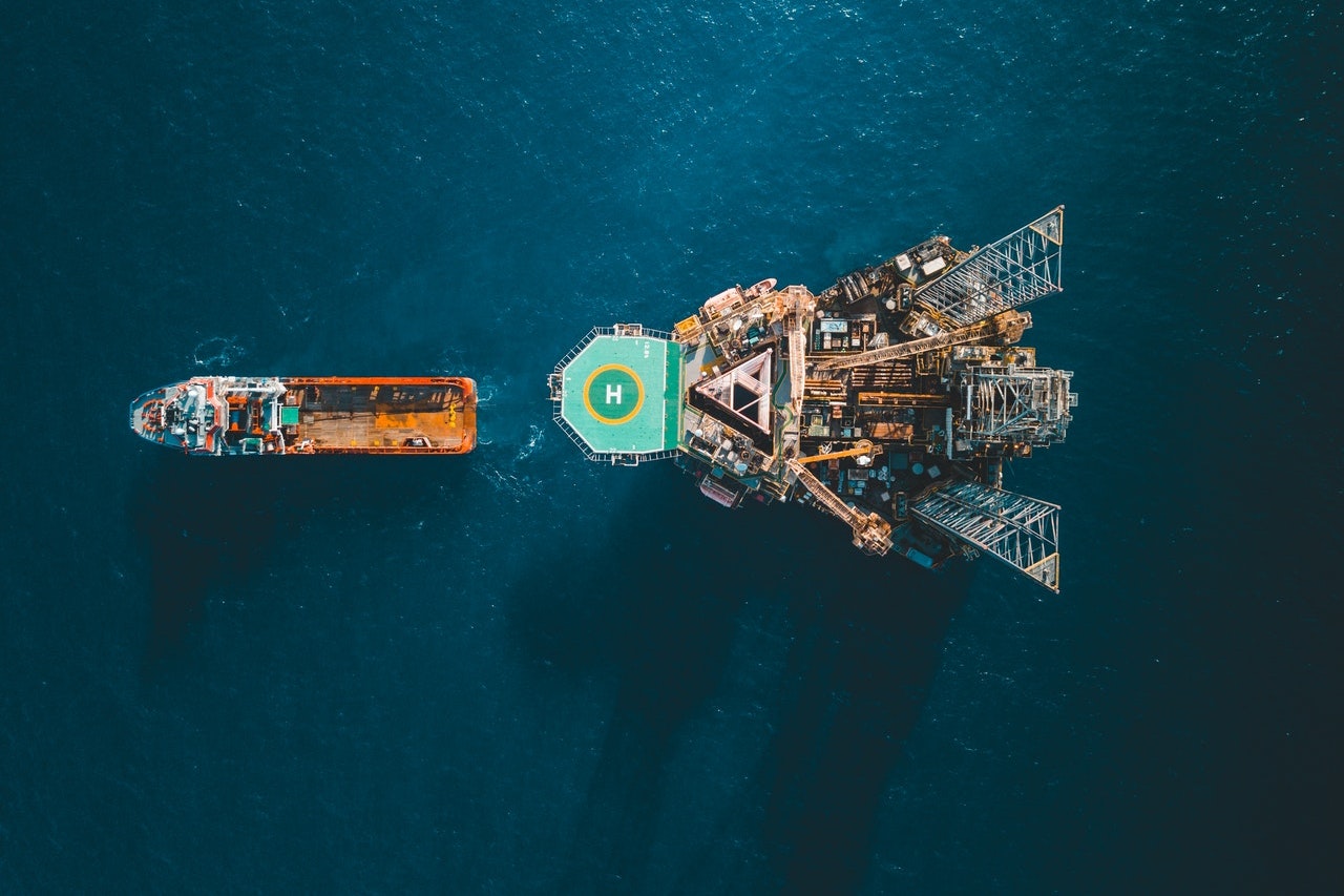 Oil platform